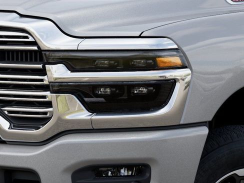 New 2026 RAM 2500 Laramie AWD/4WD image 11