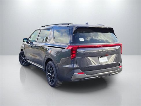 New 2026 Kia Carnival SX image 7