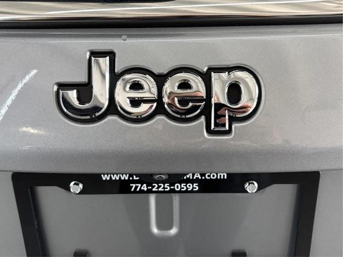 Used 2022 Jeep Compass Limited w/ Sun and Sound Group AWD/4WD image 34