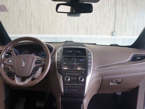 Used 2017 Lincoln MKC Reserve w/ Lincoln MKC Climate Package FWD image 17