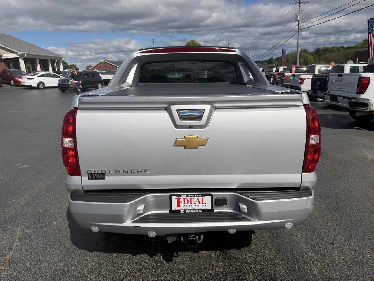 Used 2013 Chevrolet Avalanche LT w/ Suspension Package, Off-Road AWD/4WD image 3
