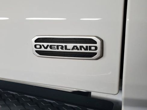 Used 2021 Jeep Gladiator Overland w/ Popular Equipment Package AWD/4WD image 7