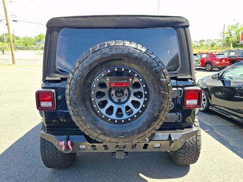 Used 2019 Jeep Wrangler Unlimited Sport S AWD/4WD image 8