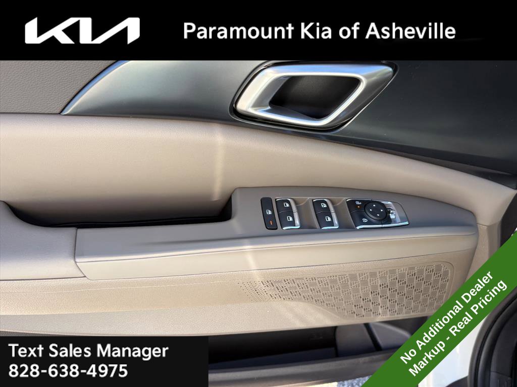 New 2027 Kia Carnival LX FWD image 23