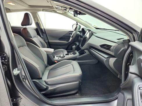 Used 2024 Subaru Crosstrek 2.5i Limited w/ Crosstrek Mirror Package image 14