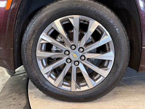 Used 2023 Chevrolet Traverse Premier image 26