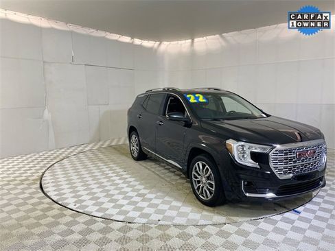 Used 2022 GMC Terrain Denali image 1
