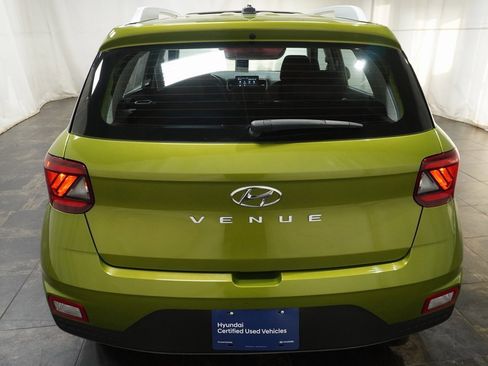 Certified 2023 Hyundai Venue SEL image 5
