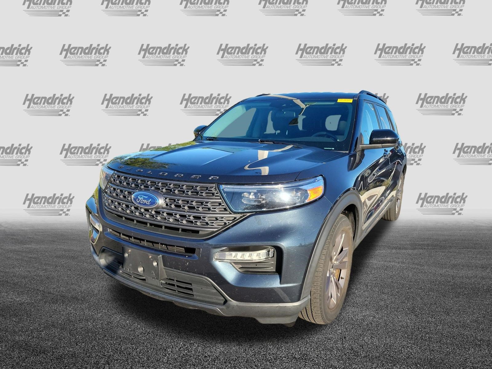 Used 2023 Ford Explorer XLT w/ Equipment Group 202A RWD image 4