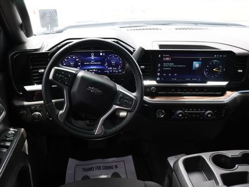 Used 2023 Chevrolet Silverado 1500 RST w/ Z71 Off-Road Package AWD/4WD image 10