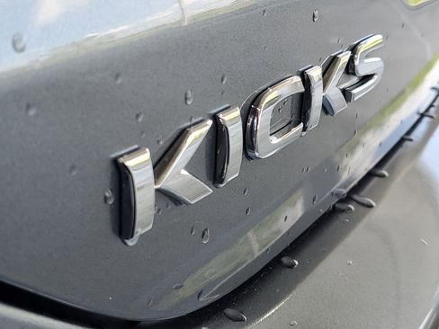 Used 2023 Nissan Kicks S FWD image 6