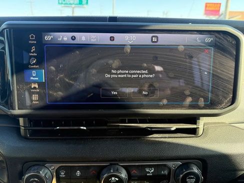 Used 2024 Jeep Wrangler Sport S image 21