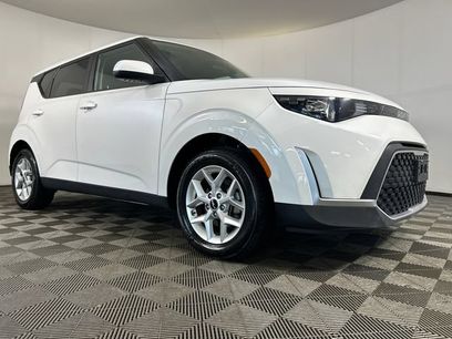 Used 2024 Kia Soul LX w/ Option Group 015