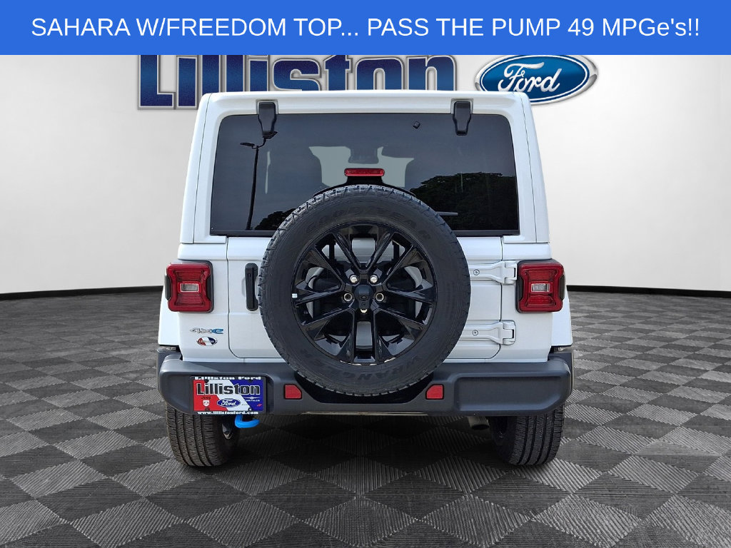 Used 2024 Jeep Wrangler Unlimited Sahara AWD/4WD image 5