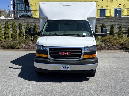 New 2026 GMC Savana 3500 w/ Driver Convenience Package image 3