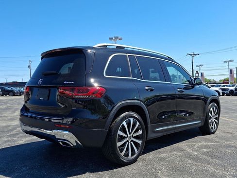 Used 2023 Mercedes-Benz GLB 250 4MATIC image 6
