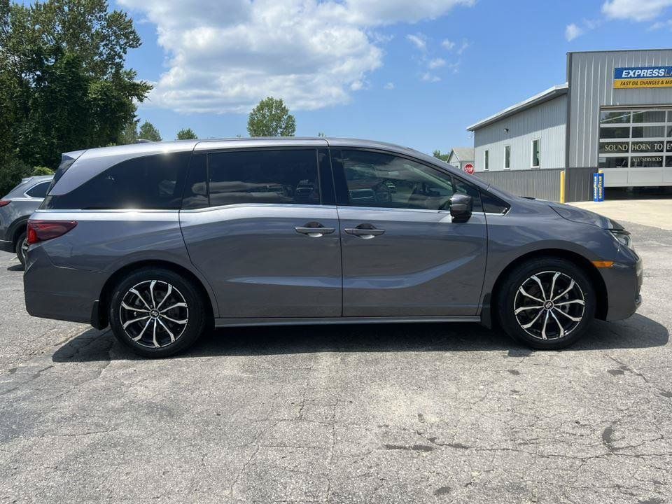 Used 2025 Honda Odyssey Elite image 41