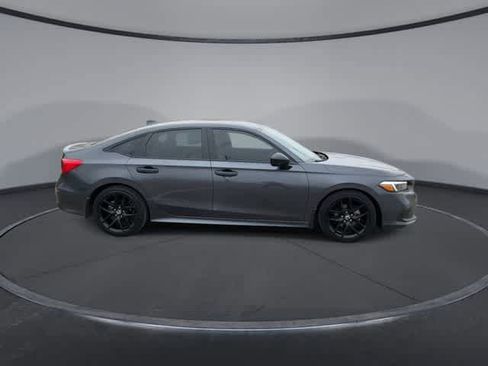 Used 2024 Honda Civic Sport image 9