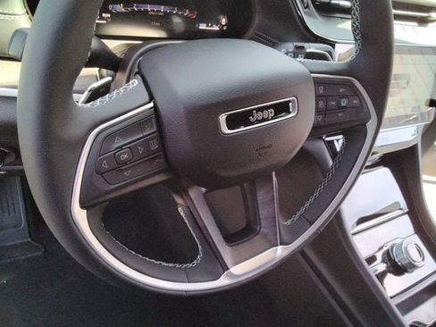New 2026 Jeep Grand Cherokee Limited AWD/4WD image 24