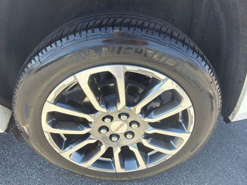 Used 2020 GMC Acadia Denali w/ LPO, Floor Liner Package image 20