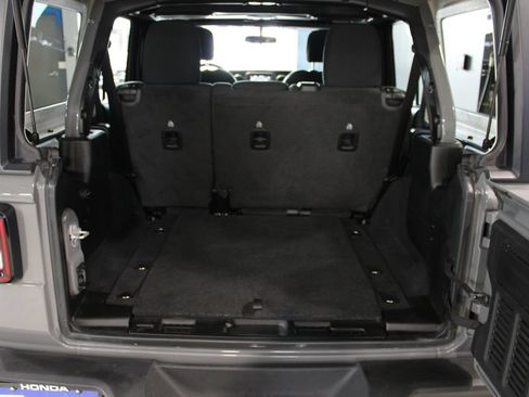 Used 2022 Jeep Wrangler Unlimited Sport AWD/4WD image 44