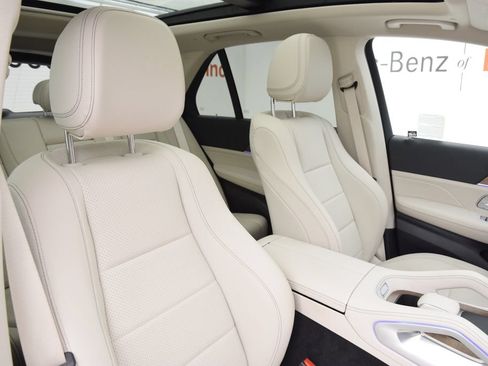 Used 2026 Mercedes-Benz GLE 450 4MATIC image 17