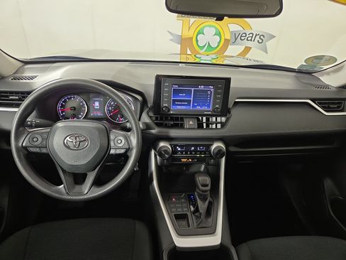 Used 2022 Toyota RAV4 LE AWD/4WD image 14
