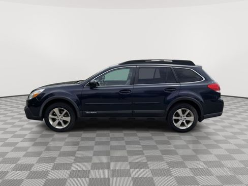 Used 2014 Subaru Outback 2.5i Limited w/ Moonroof Package AWD/4WD image 4