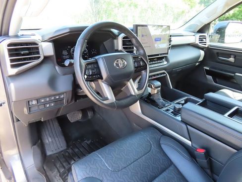 Used 2024 Toyota Tundra Limited AWD/4WD image 4