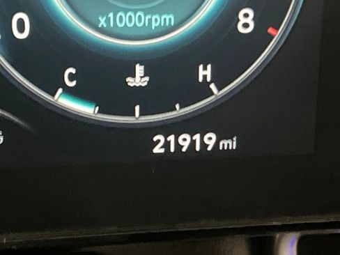 Used 2023 Hyundai Elantra Limited image 19