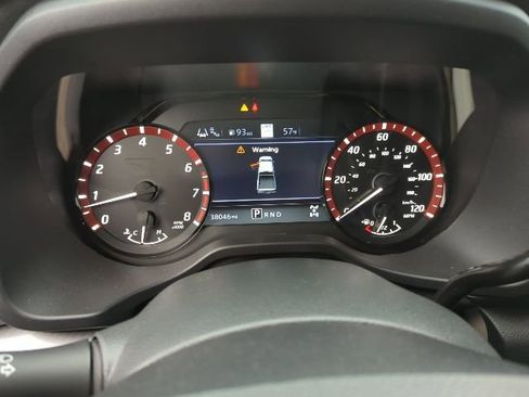 Used 2024 Nissan Titan PRO-4X w/ Off Road Protection Package image 6