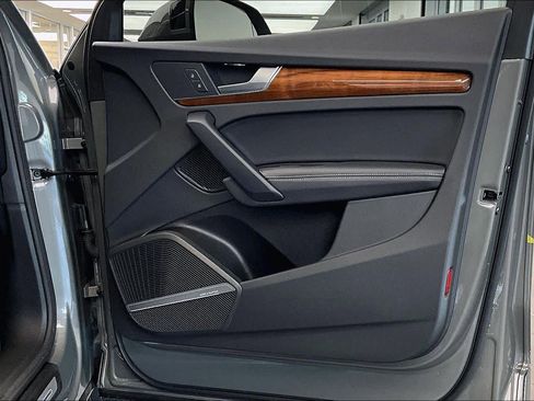 Used 2023 Audi Q5 2.0T Premium Plus w/ Premium Plus Package image 22