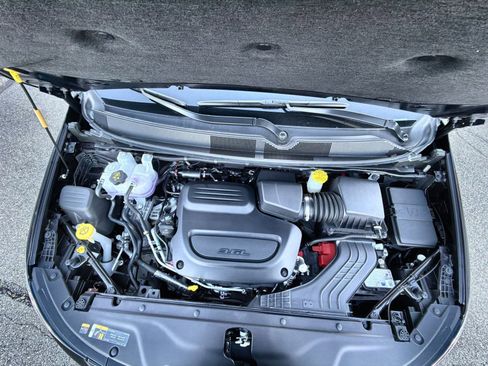 New 2026 Chrysler Pacifica Pinnacle image 29