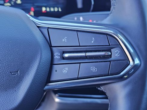 Used 2025 Chevrolet Equinox LT image 21