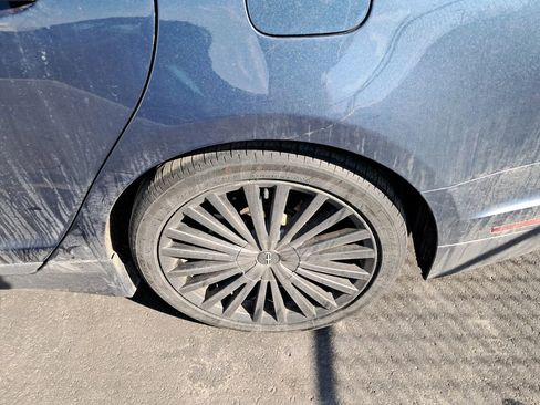 Used 2018 Lincoln MKZ Reserve w/ Climate Package image 9