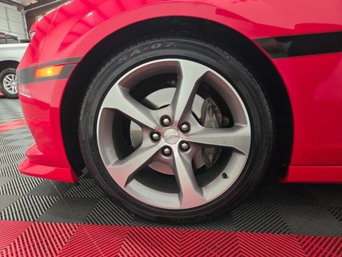 Used 2015 Chevrolet Camaro SS w/ Commemorative Special Edition RWD image 64