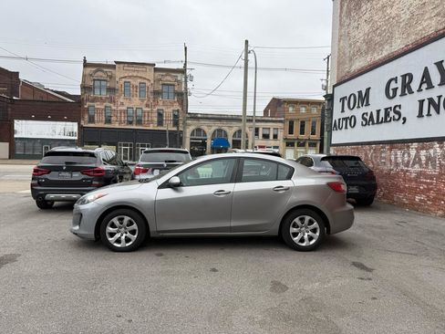 Used 2013 MAZDA MAZDA3 i Sport image 5