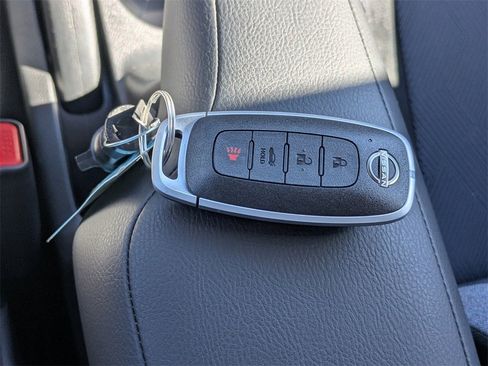 New 2025 Nissan Versa SV w/ Trunk Package image 32