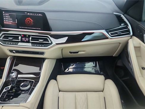 Used 2023 BMW X6 xDrive40i w/ Executive Package image 39