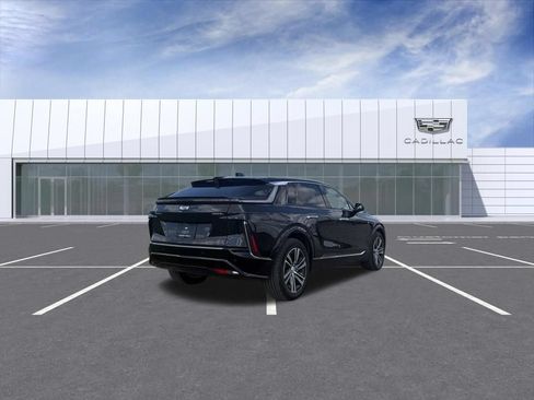 Certified 2024 Cadillac Lyriq Luxury w/ LPO, Floor Liner Package AWD/4WD image 3
