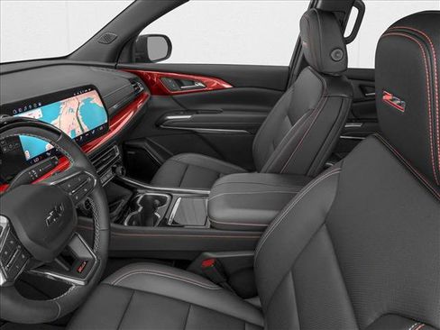 New 2027 Chevrolet Traverse Z71 w/ Enhanced Driving Package AWD/4WD image 6