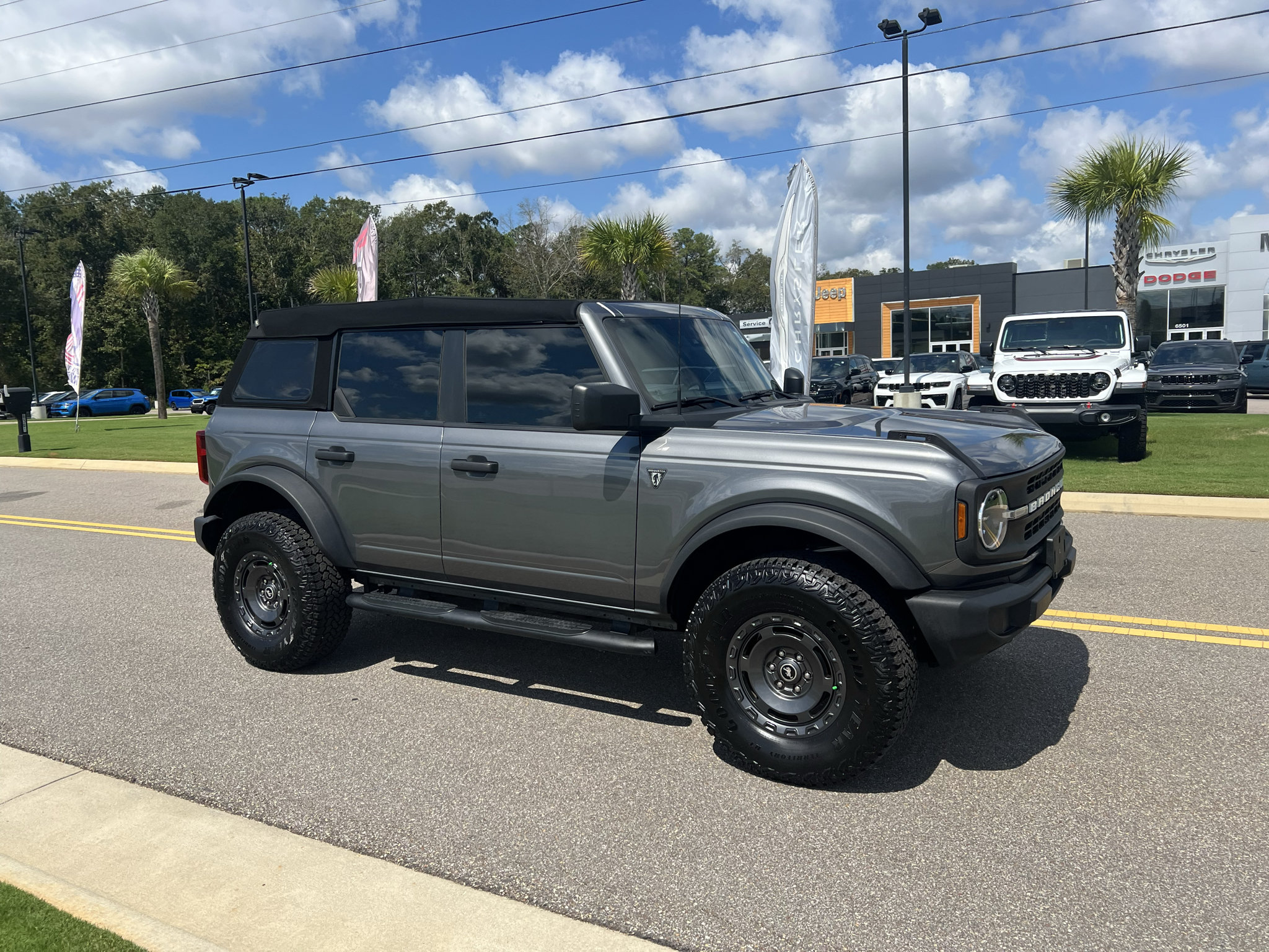 Used 2025 Ford Bronco 4-Door w/ Sasquatch Package AWD/4WD image 7