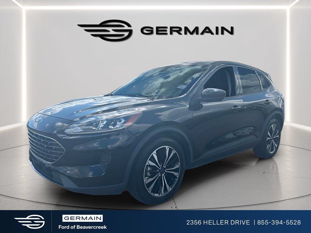 Used 2022 Ford Escape SE w/ SE Sport Appearance Package FWD image 4