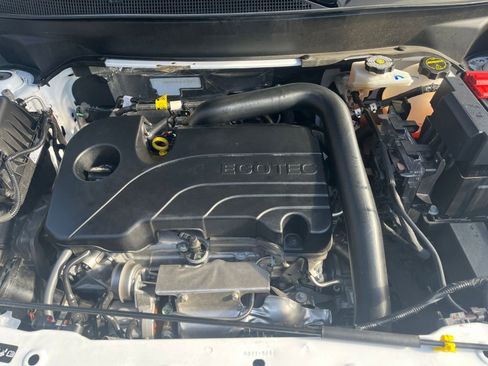 Used 2025 Chevrolet Equinox LT image 25