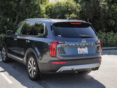 Used 2020 Kia Telluride S FWD image 9