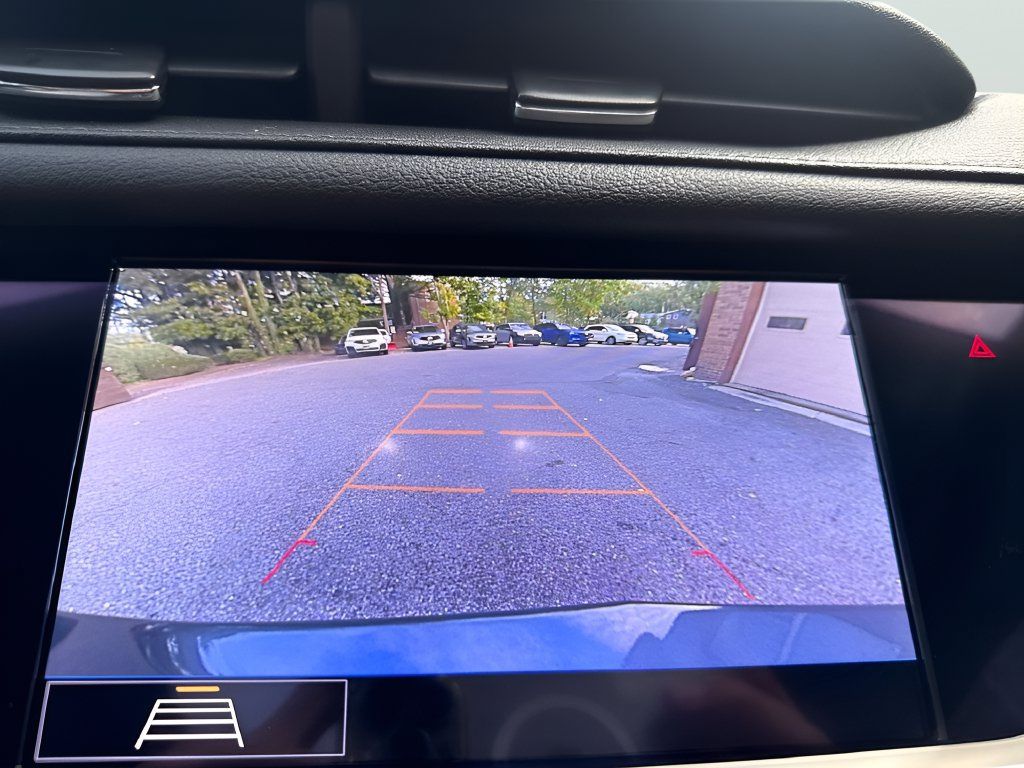 Used 2020 Cadillac XT5 Premium Luxury w/ LPO, Floor Liner Package AWD/4WD image 22