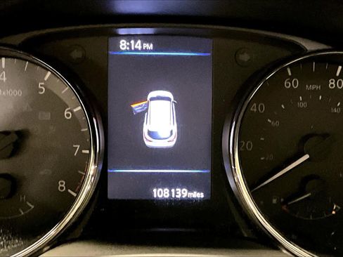 Used 2020 Nissan Rogue Sport S image 24