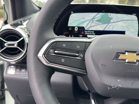 New 2026 Chevrolet Equinox LT w/ Safety and Technology Package image 17