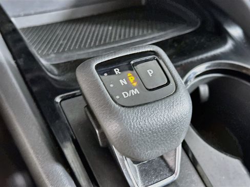 Used 2026 Nissan Rogue SV FWD image 24