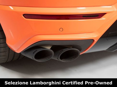 Used 2025 Lamborghini Urus SE image 51